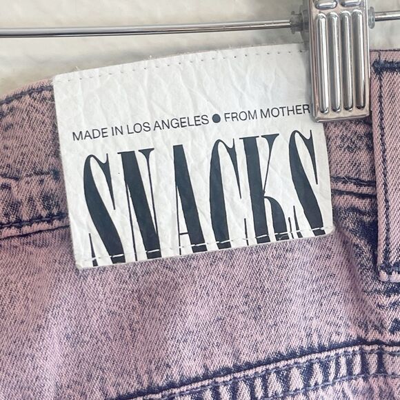 MOTHER SNACKS High Waisted Twizzy Skimp Wash Jeans in Silver Pink 27 - Picture 6 of 11